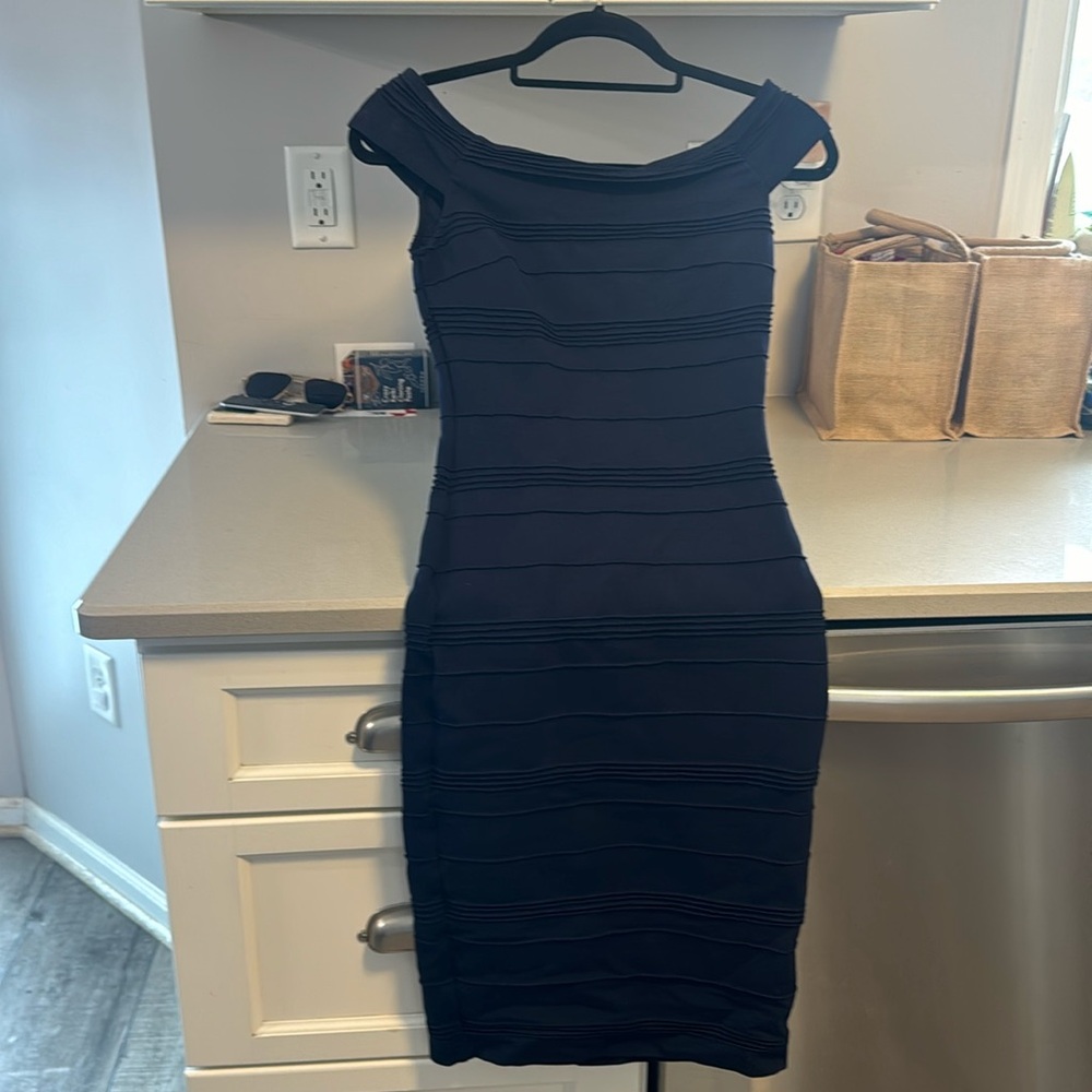 Ted Baker size 0 Navy Blue Dresss